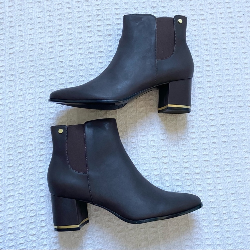 NIB Calvin Klein fioranna bootie in coffee bean size 8.5